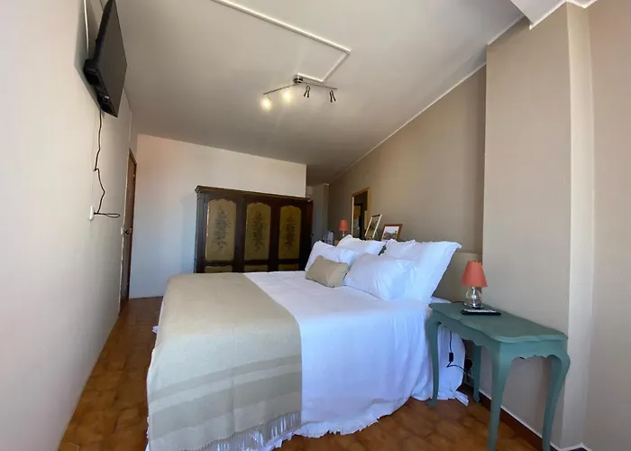 Gasthuis Jardim Do Morro Places *