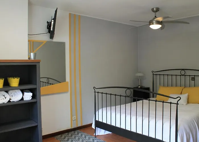 Jardim Do Morro Places