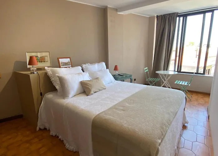 Jardim Do Morro Places *