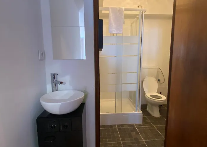 Jardim Do Morro Places Gasthuis *